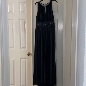 Jessica Howard Grey Formal Dress Size 14